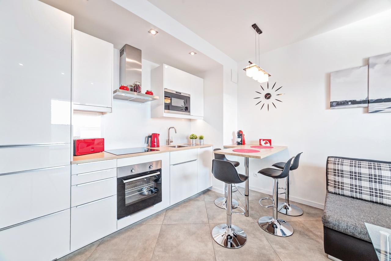 Apartment White Hawelanska *